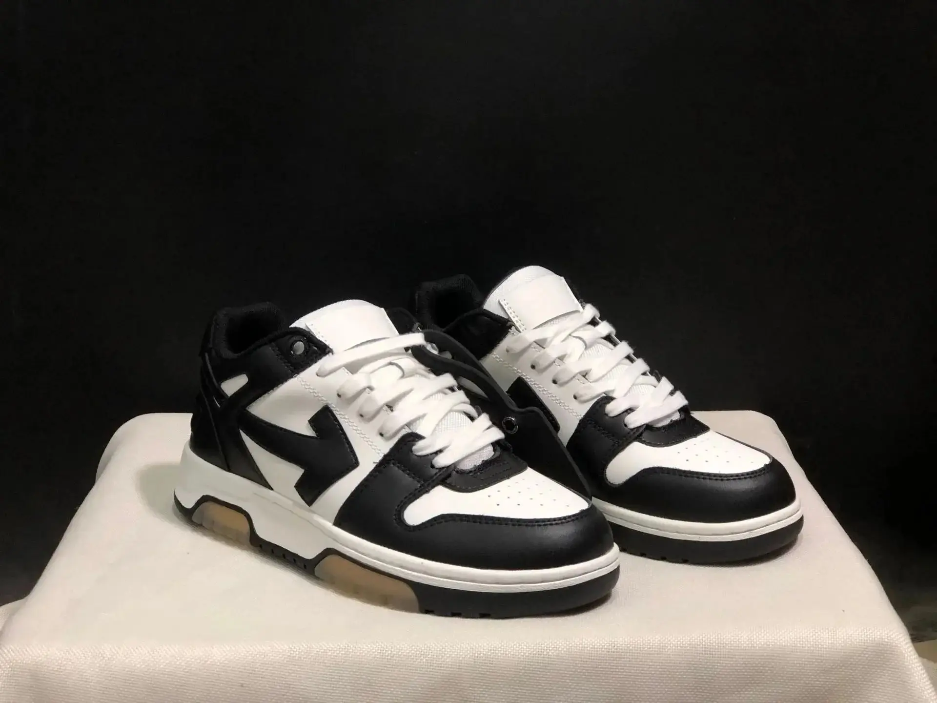 Off-White B22 Sneakers [31 styles] — foto 4 de 6