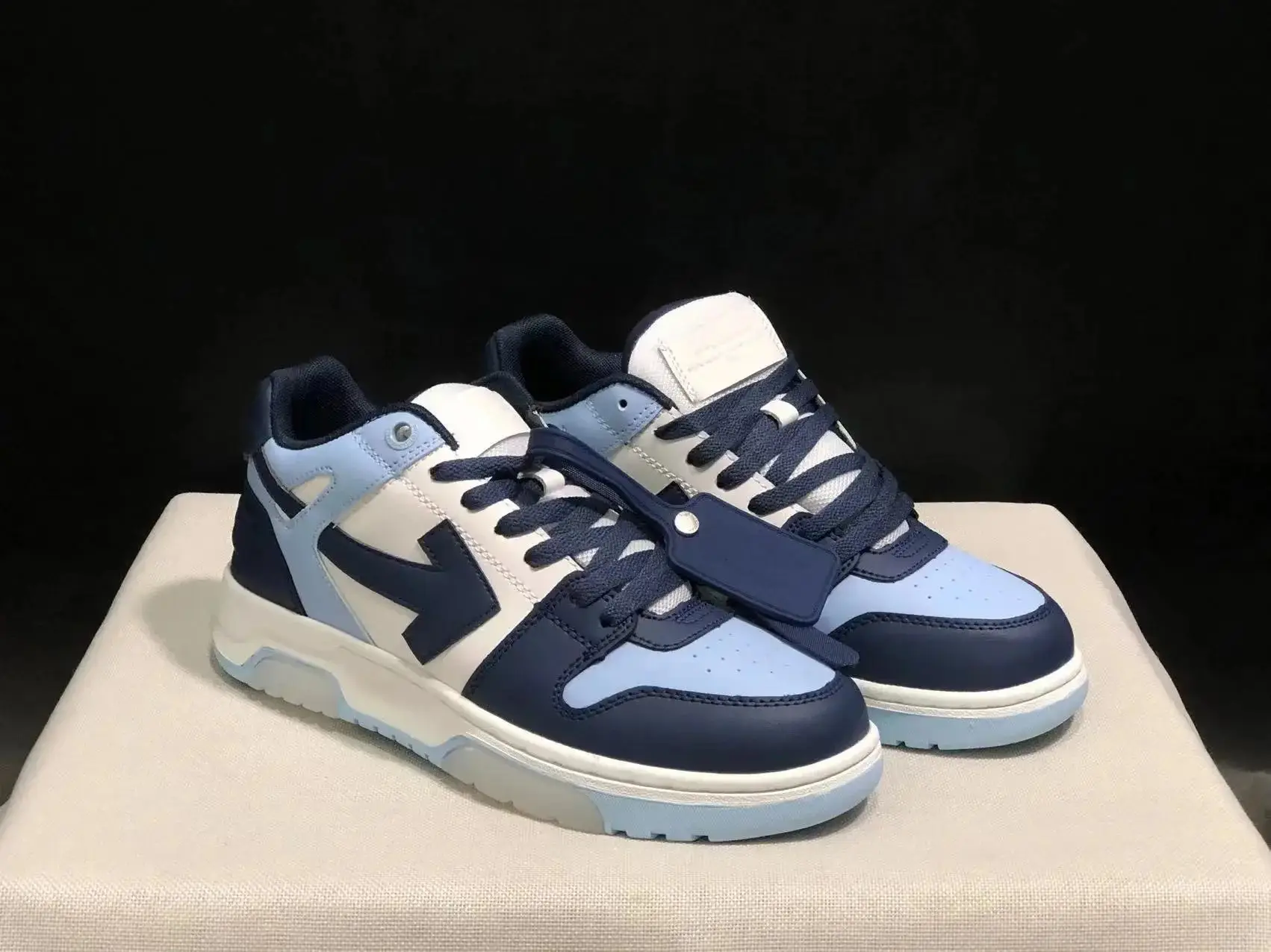 Off-White B22 Sneakers [31 styles] — foto 6 de 6