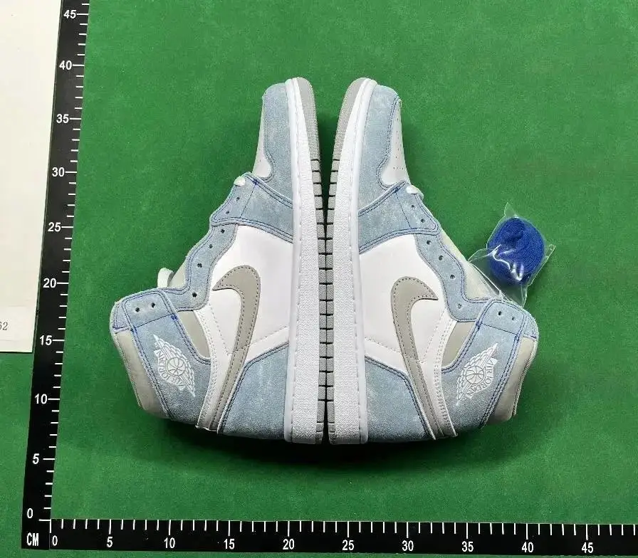 Nike Air Jordan 1 Sneakers — foto 4 de 6