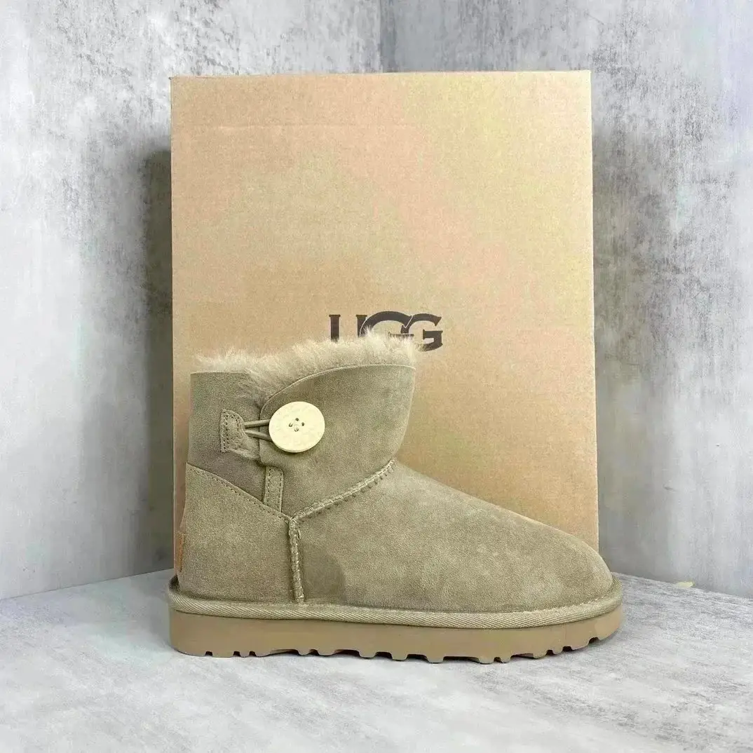 UGG Boots (26 styles) — foto 5 de 6