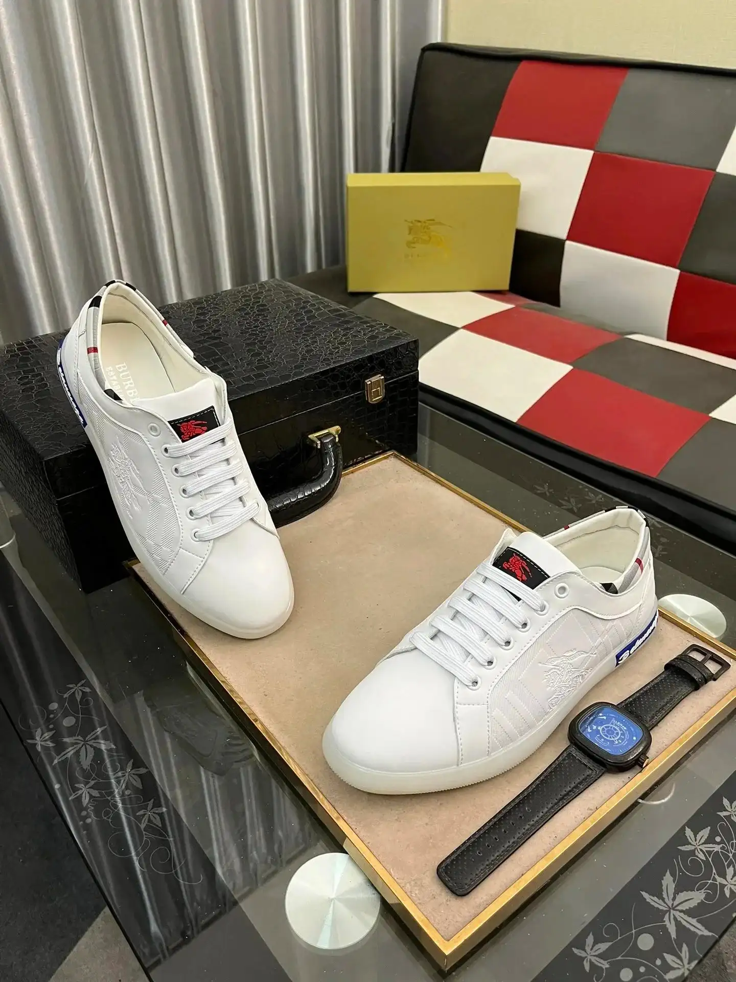 Burberry Shoes — foto 5 de 6