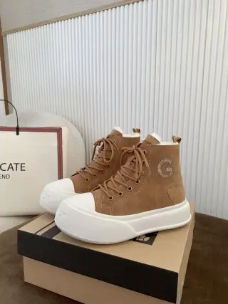 UGG MAYA Snow Boots [300+ styles] — foto 6 de 6