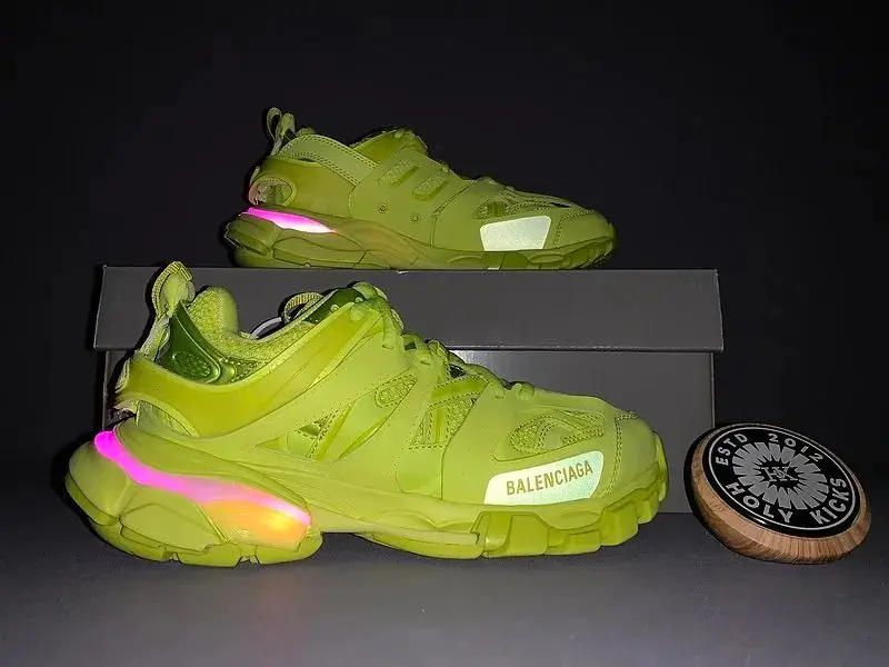 Balenciaga Track 2 Sneakers — foto 5 de 6