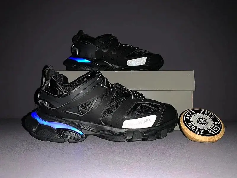 Balenciaga Track 2 Sneakers — foto 6 de 6