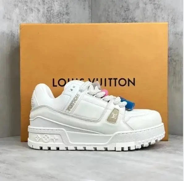 Louis Vuitton B22 Sneakers — foto 3 de 6