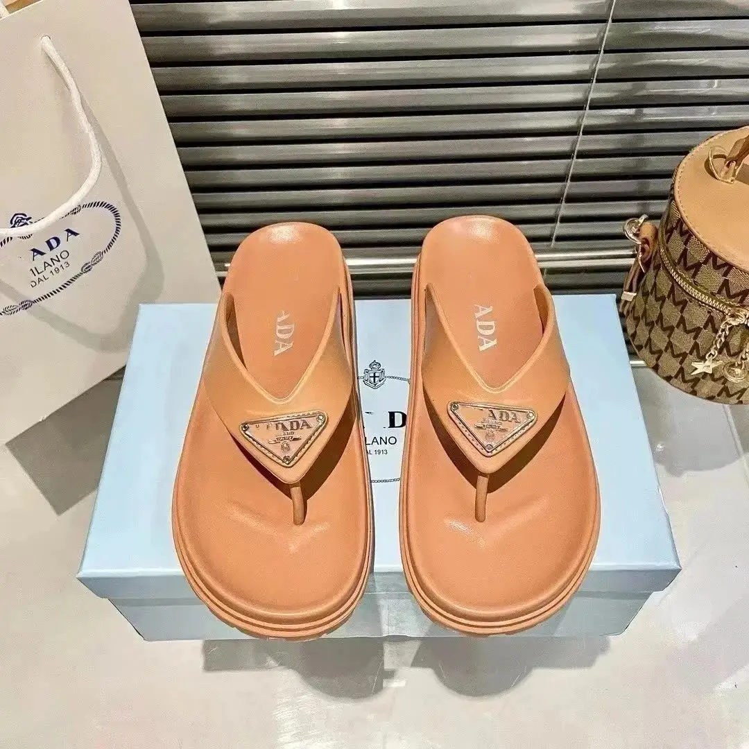 Prada Chunky Sandals — foto 5 de 6