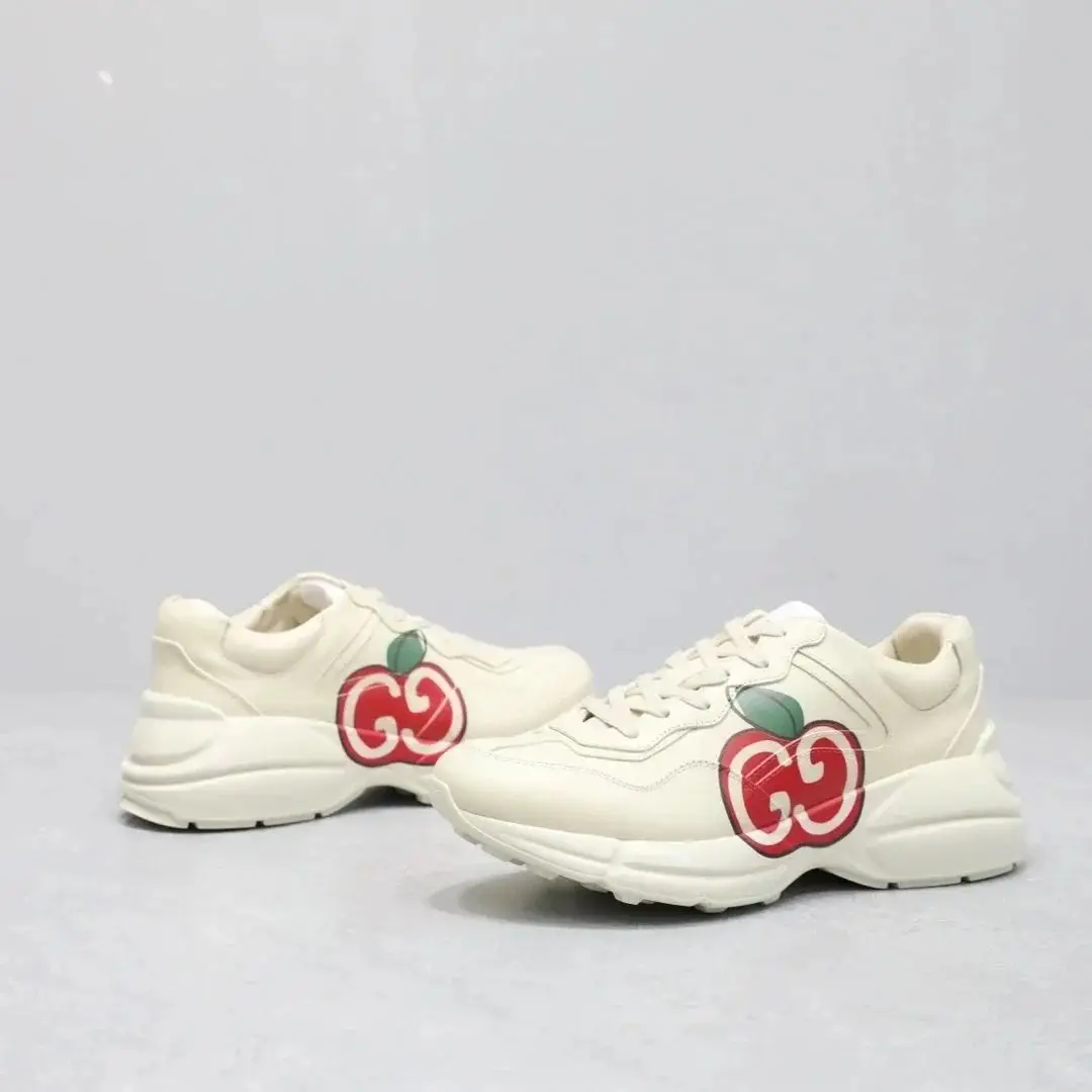 Gucci Rhyton Sneakers [30+ Styles] — foto 2 de 6