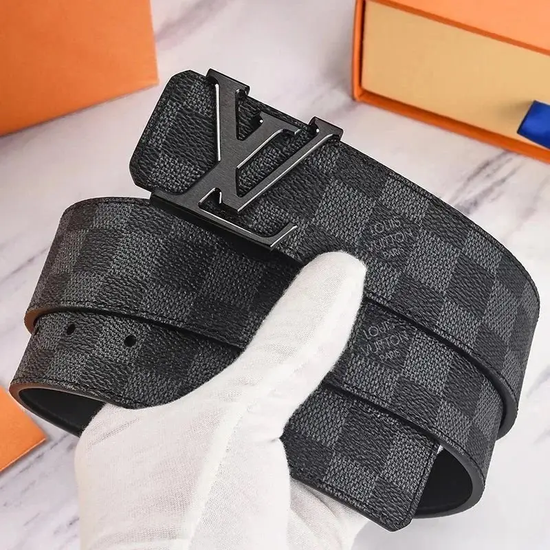 Louis Vuitton Belt — foto 2 de 6