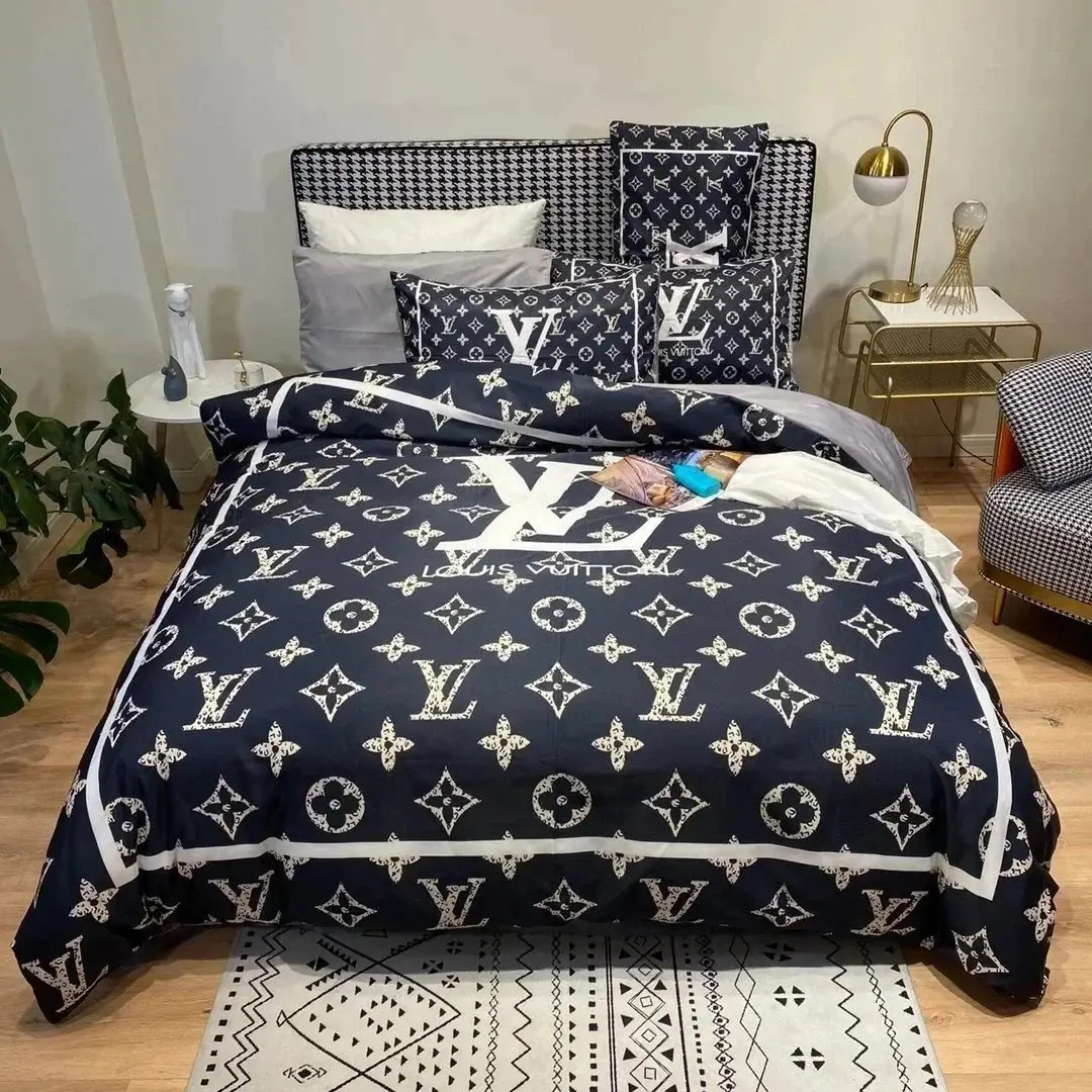 LV & Gucci & chanel & Burberry bedding (40 styles) — foto 4 de 6