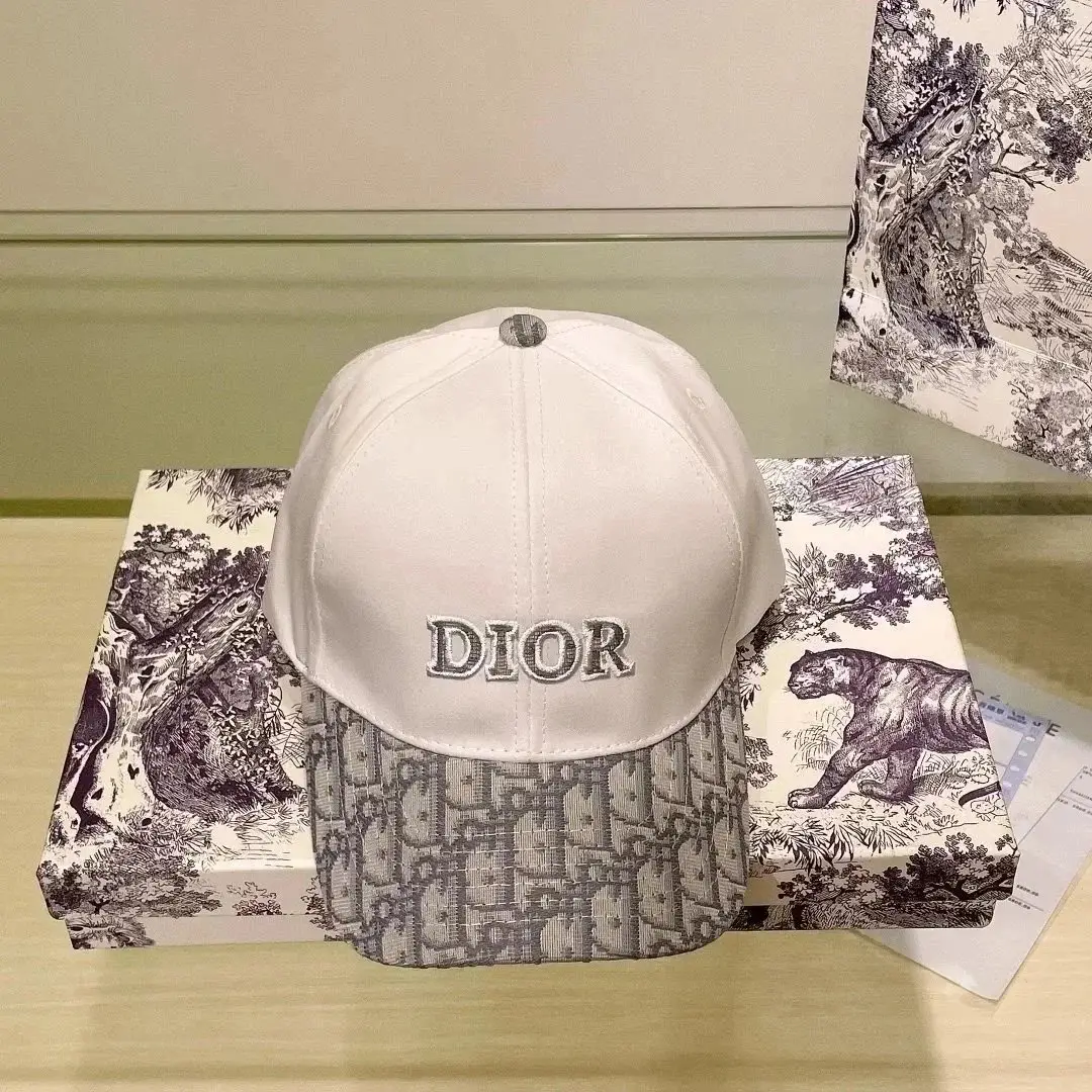 Dior，Gucci，Fendi hat (40 styles) — foto 6 de 6