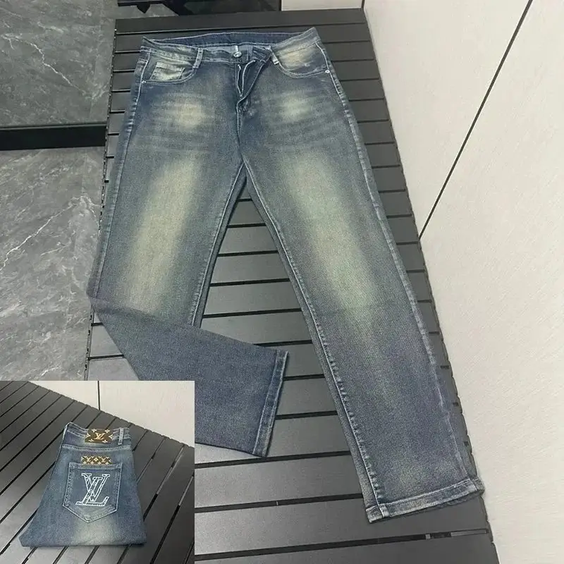 Louis Vuitton Monogram Denim Jeans [10 styles] — foto 2 de 6