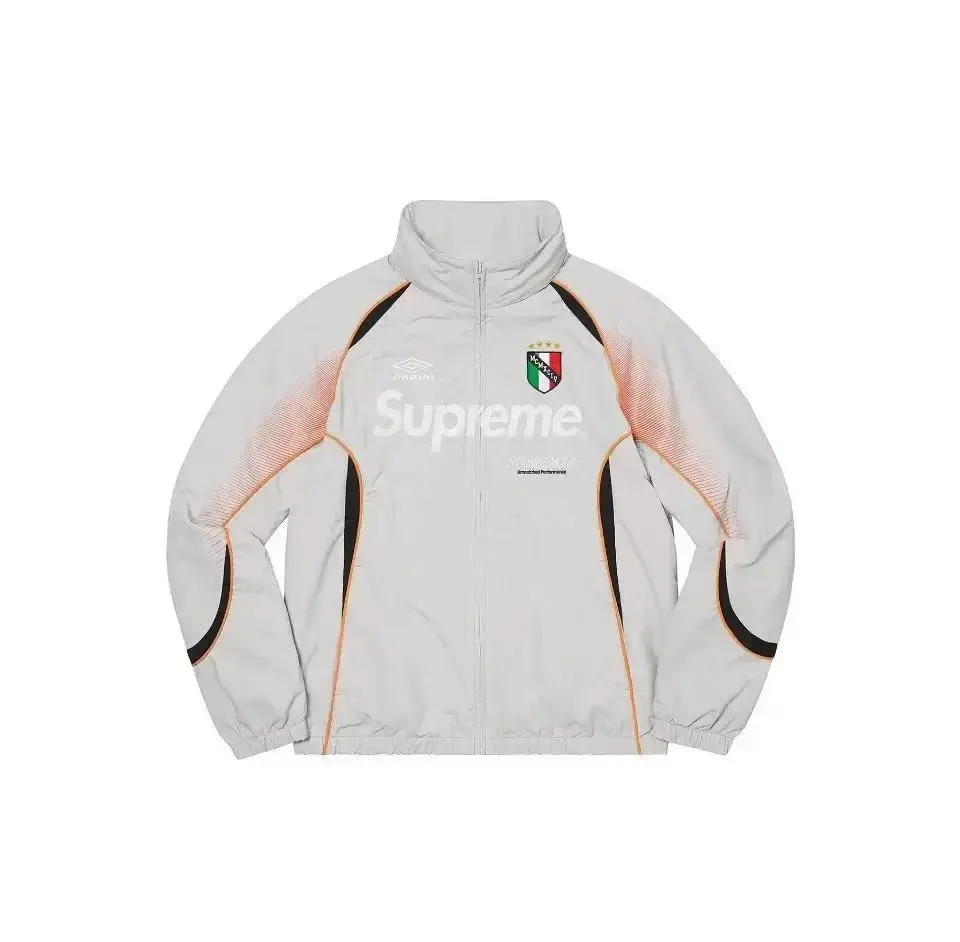 Supreme x Umbro 1990s Football Jacket [SS22 Week 11] — foto 4 de 6