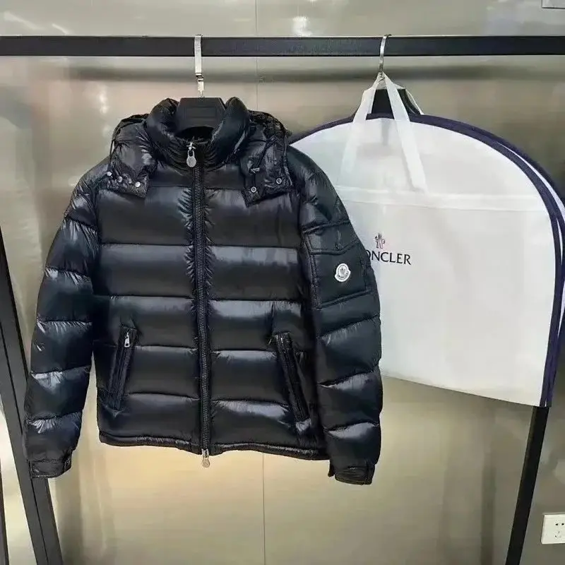 Moncler MAYA Puffer Jackets — foto 3 de 6