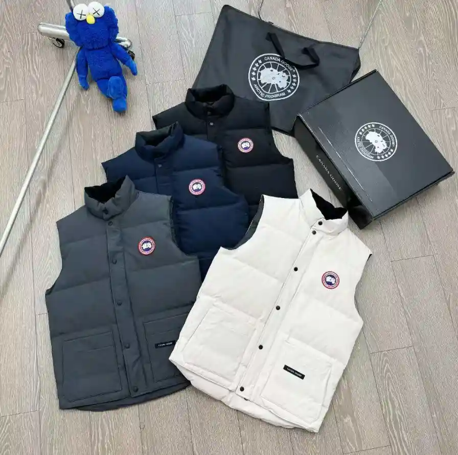 Canada Goose Mayfair Vest [4 styles] — foto 4 de 6