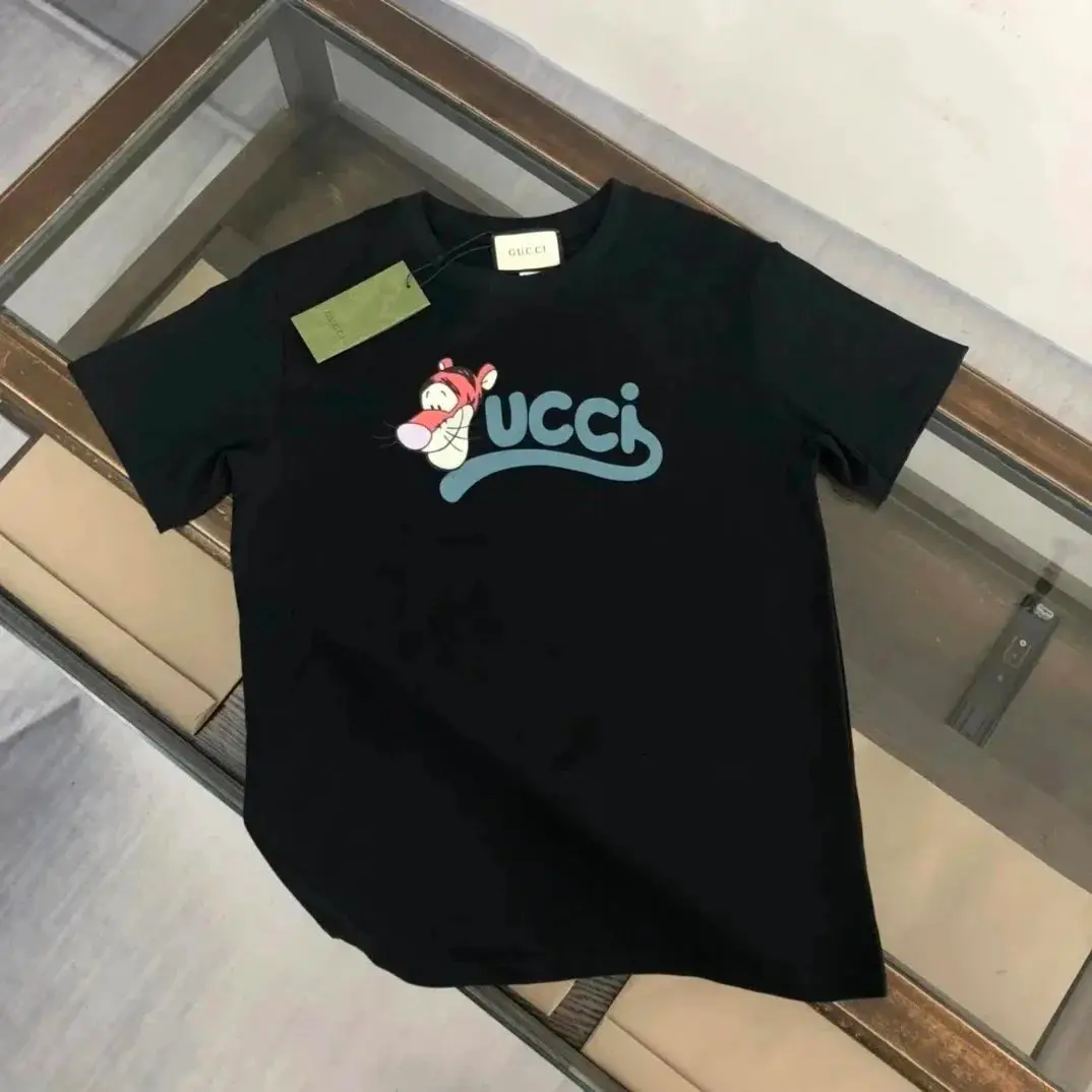 GUCCI — foto 4 de 6