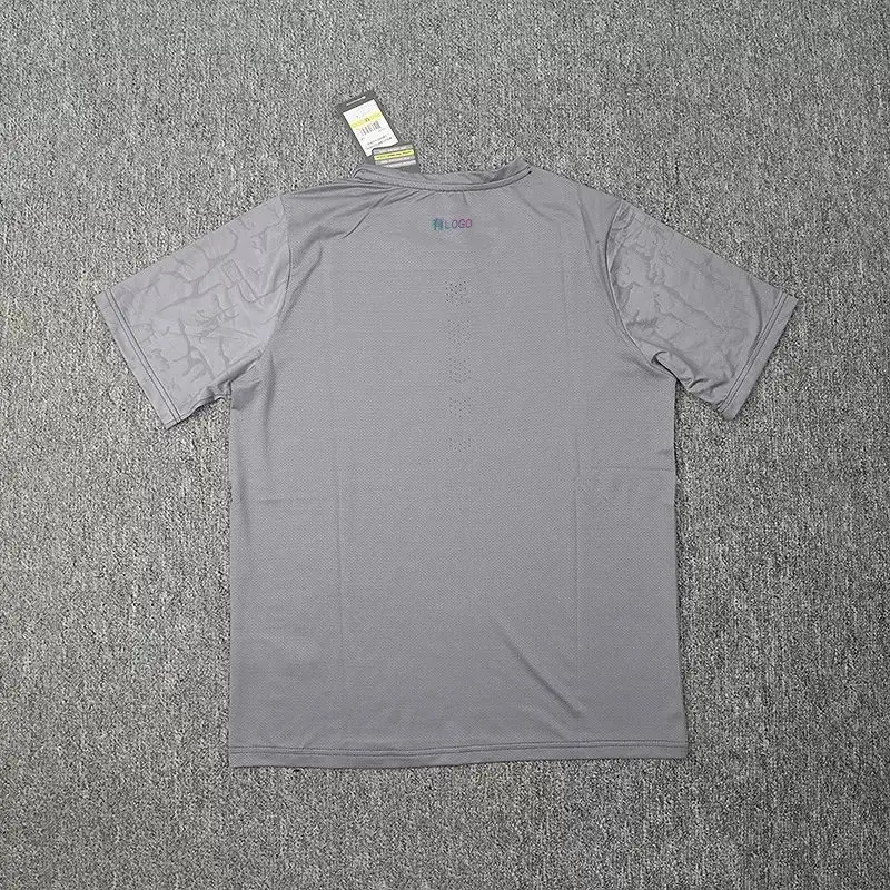Under Armour T-Shirt [With LOGO Design] — foto 6 de 6