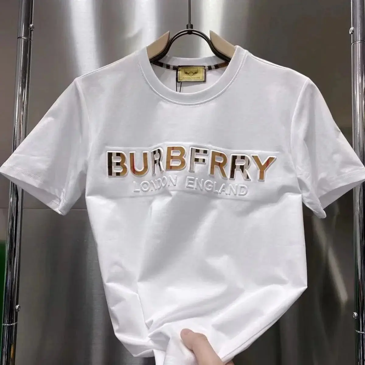 Burberry Embossed Logo Sweatshirt [High Quality] — foto 4 de 6