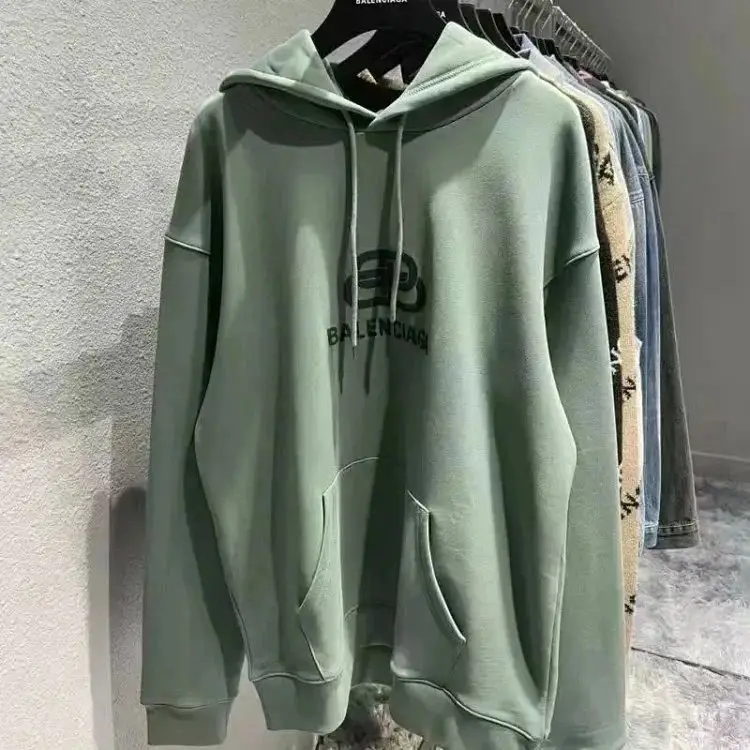 Balenciaga Hoodies Top — foto 5 de 6