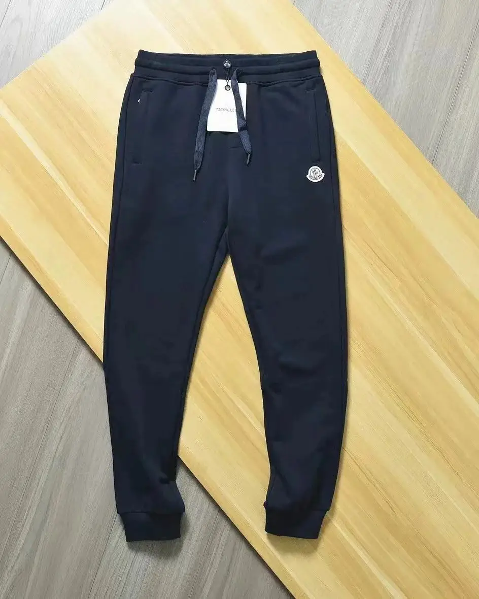 Moncler Hoodie Suit / Sports Suit / Down Jacket / Down Vest [Multiple Styles] — foto 6 de 6