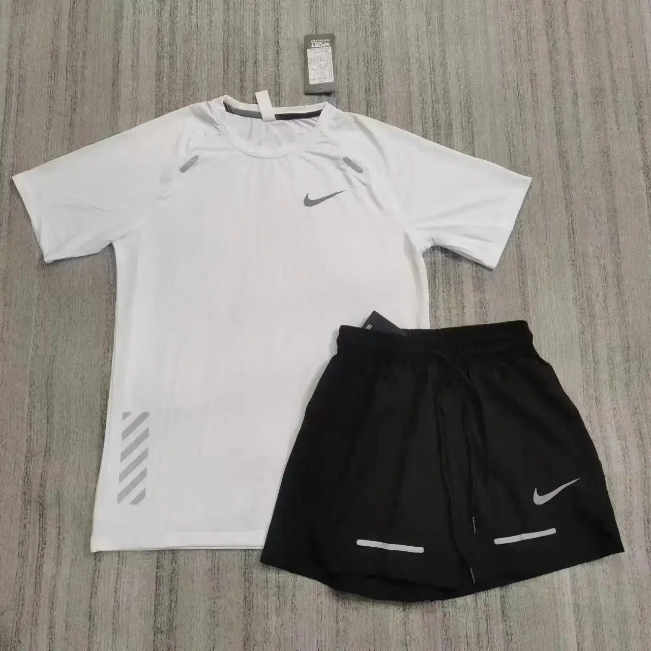 Nike suit — foto 3 de 6