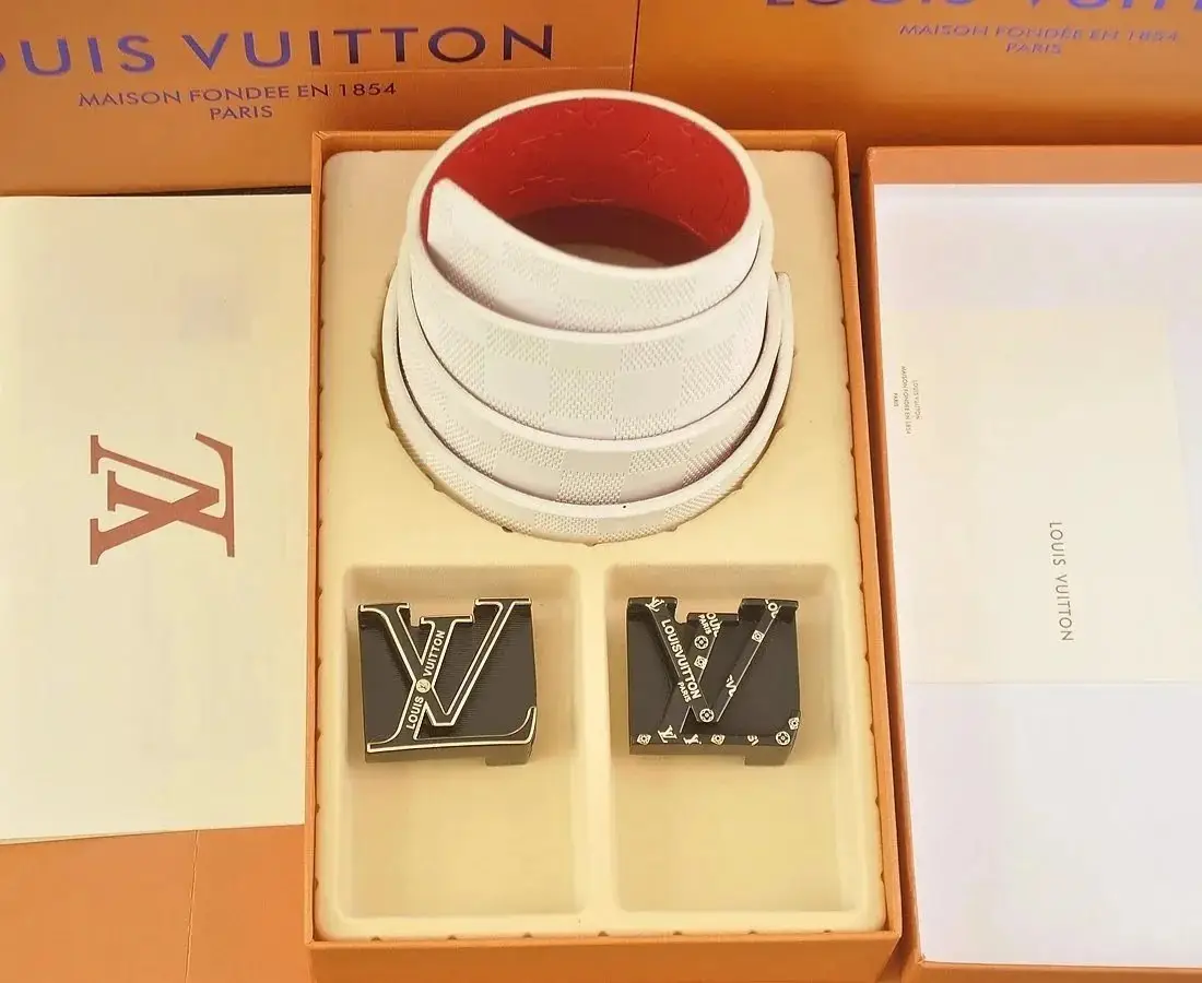 Louis Vuitton Belt — foto 2 de 6