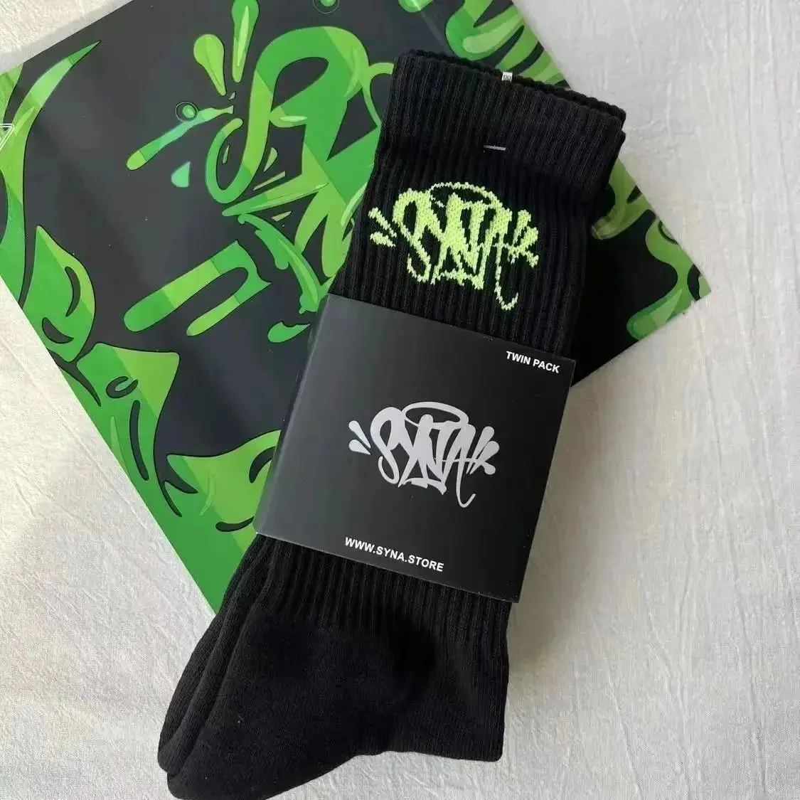 Syna World Graffiti Logo Socks [18 styles] — foto 2 de 6