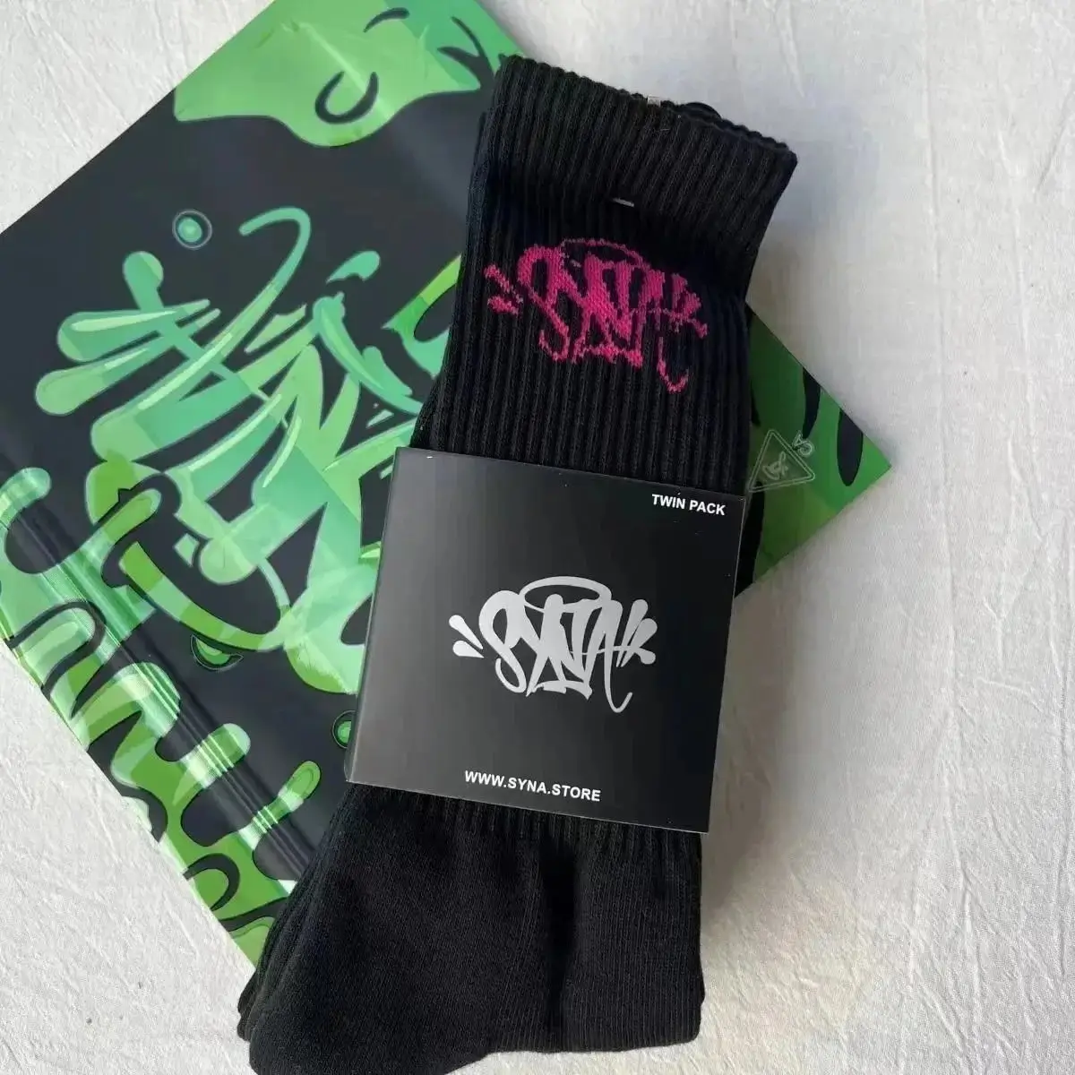 Syna World Graffiti Logo Socks [18 styles] — foto 6 de 6