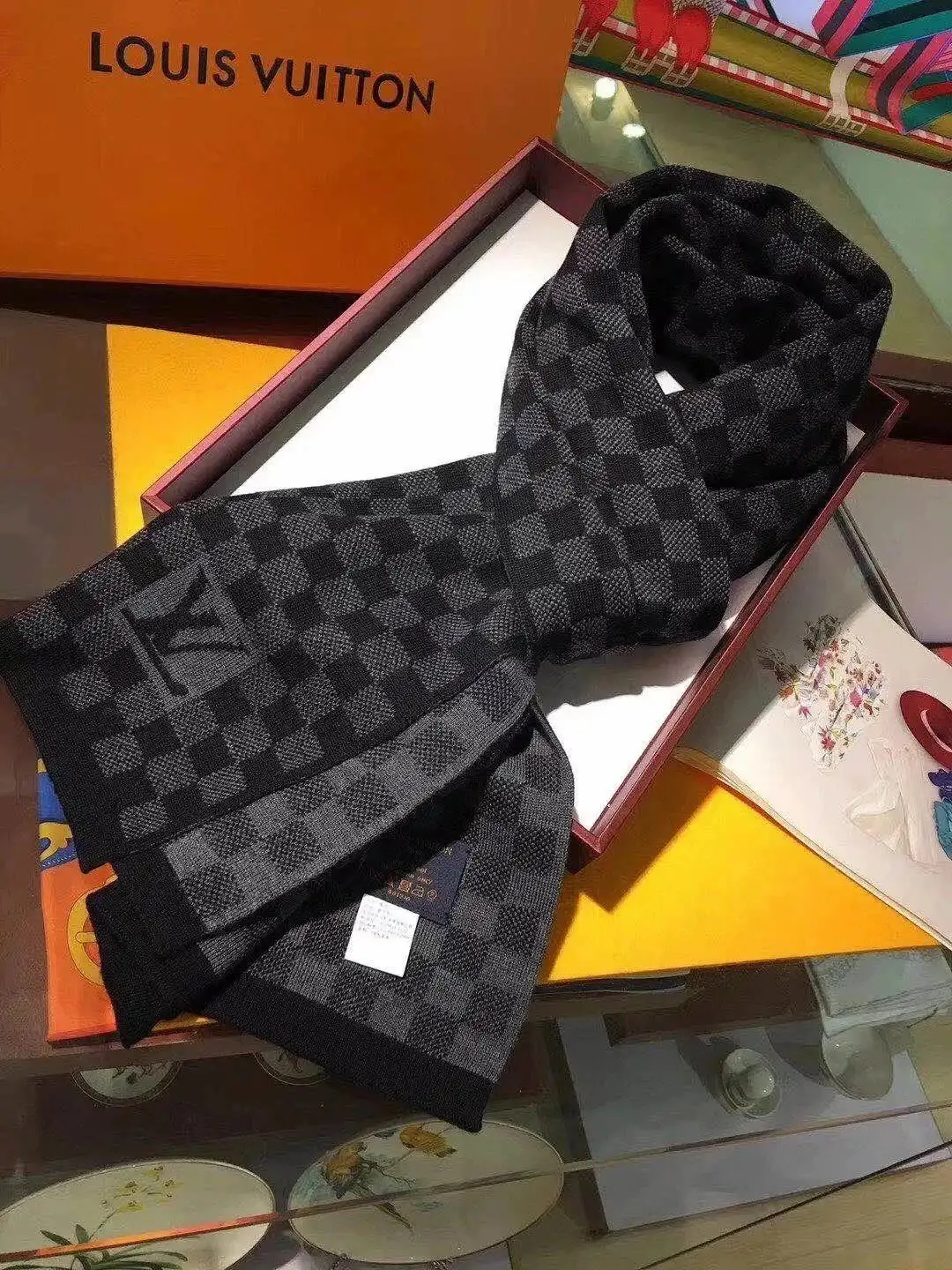Burberry Check/LV Monogram/Fendi FF/Gucci GG Supreme Scarf [21 styles] — foto 3 de 6