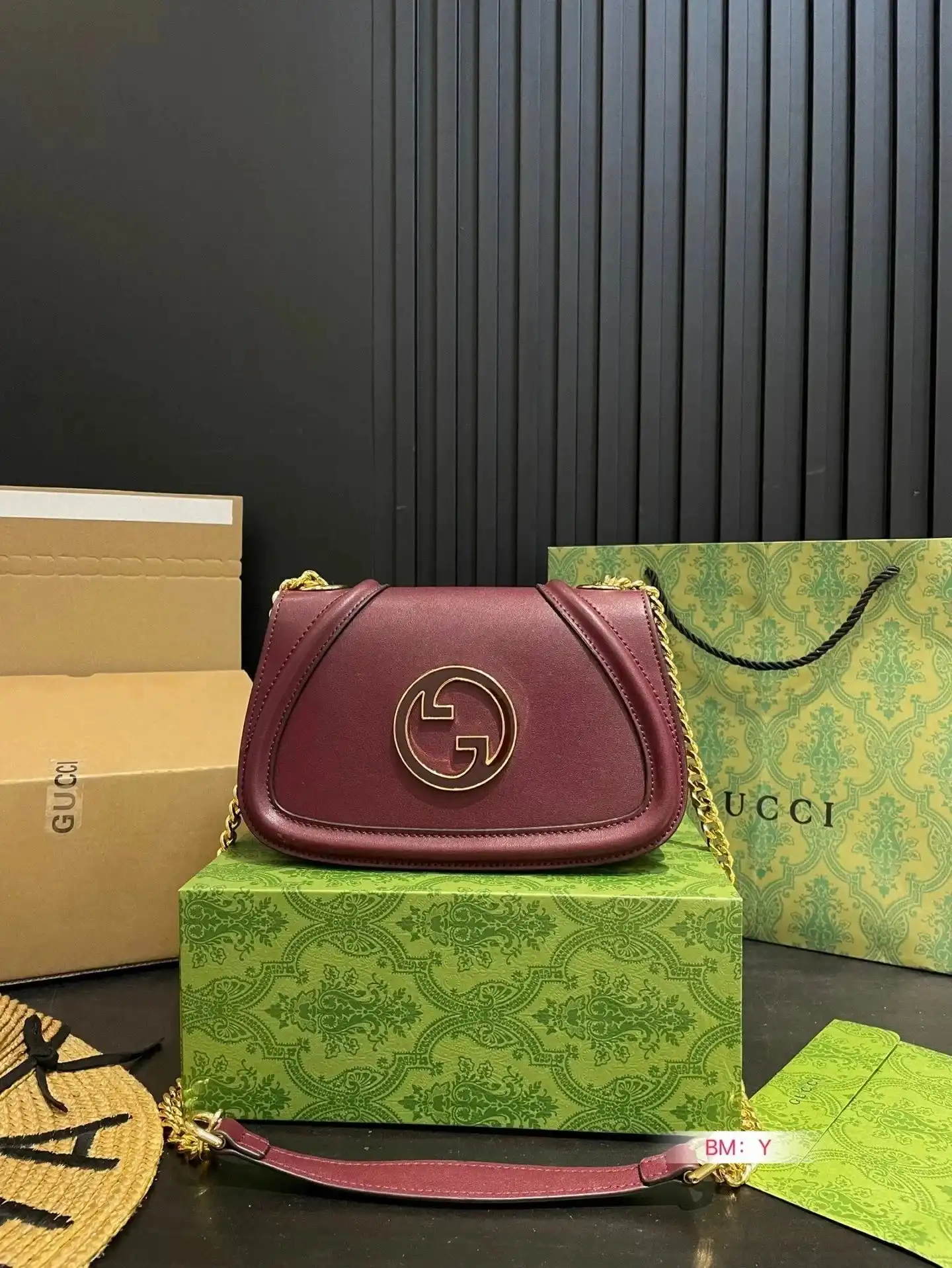 Gucci GG Supreme Horsebit Shoulder Bag — foto 5 de 6