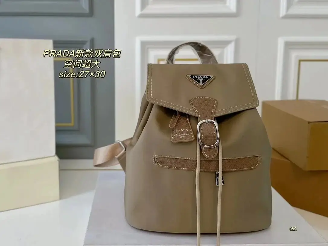 Prada Re-Nylon Backpack [32 styles] — foto 3 de 6