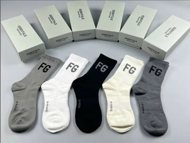 ESSENTIALS FG Socks [AMI & GUCCI Inspired]