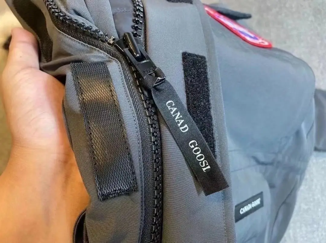 Canada Goose Expedition Down Jacket [40+ Styles] — foto 5 de 6