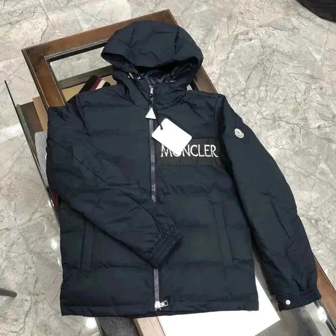 Moncler Maya Puffer Jacket — foto 5 de 6