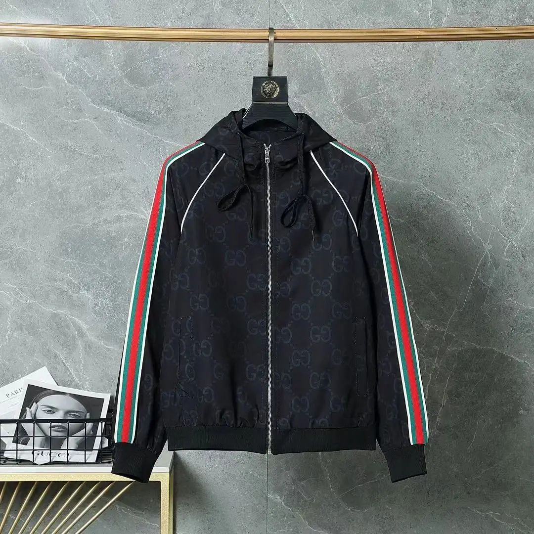 Gucci GG Supreme Hooded Jacket [20 styles] — foto 6 de 6