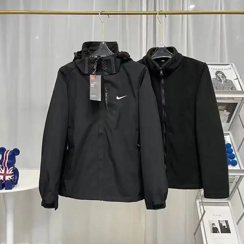 Nike and Under Armour Hooded Jackets [Black & Cream Colors Available] — foto 4 de 6