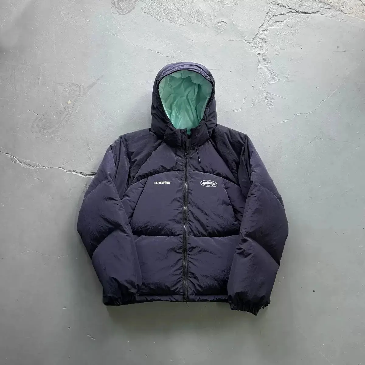 Corteiz Hooded Puffer Jacket — foto 2 de 6
