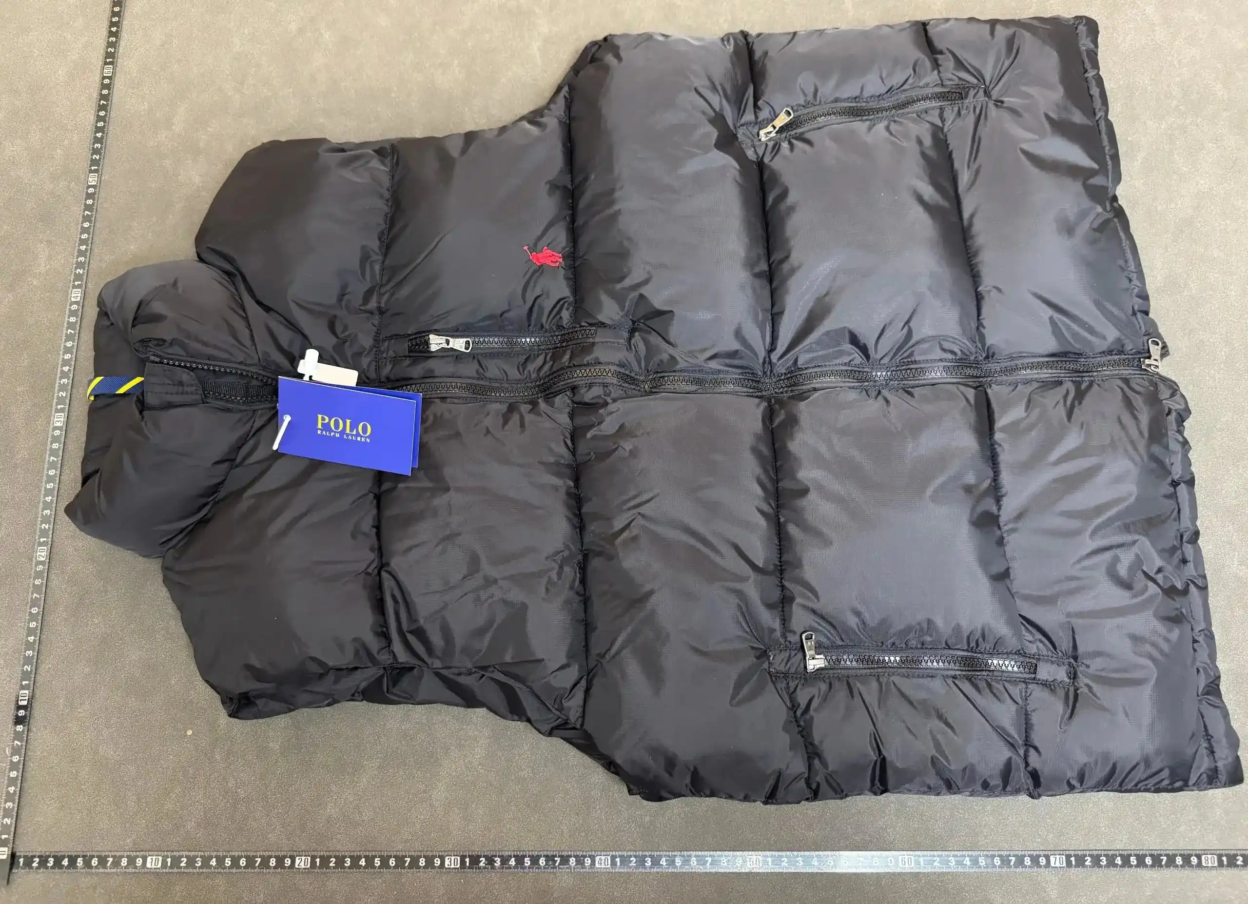 Moncler MAYA Down Jacket with Detachable Sleeves — foto 3 de 6