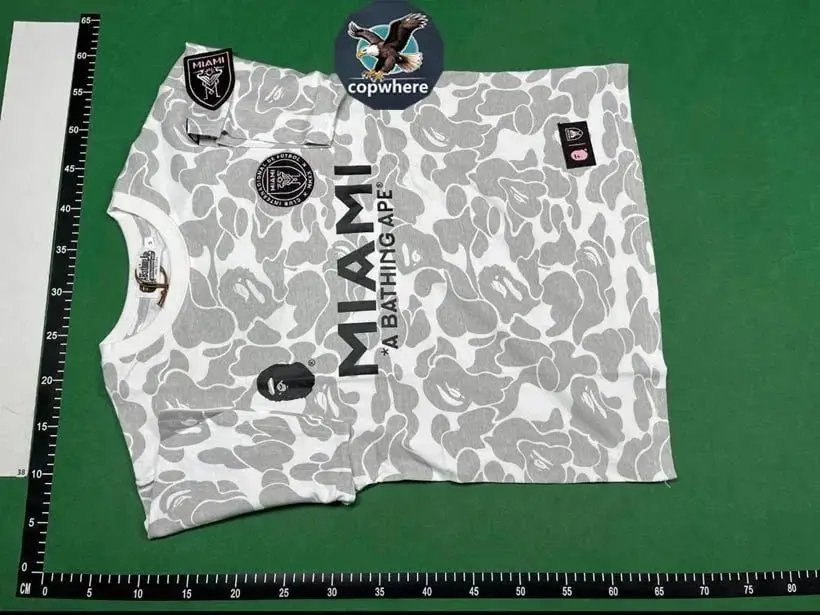 Bape T shirt — foto 5 de 6