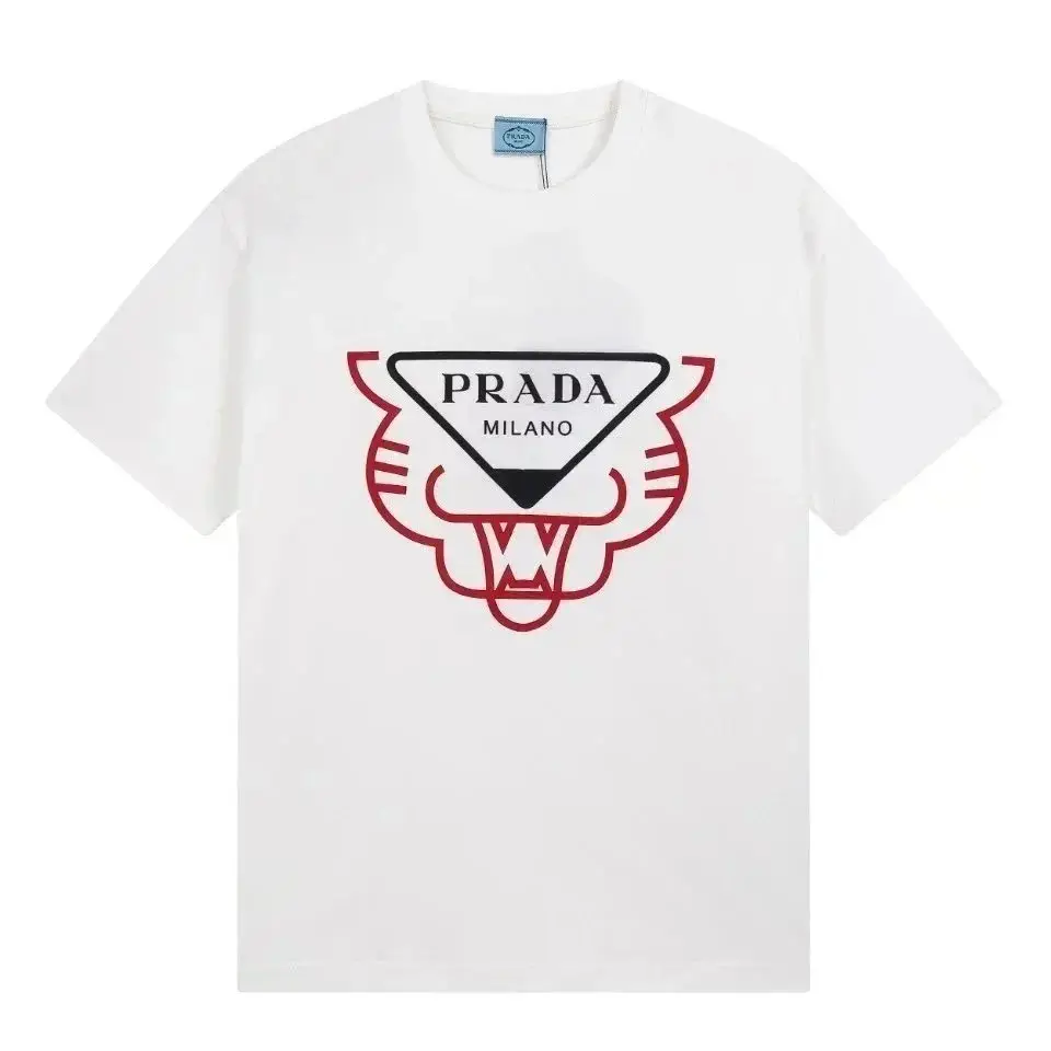 Prada Men's Short Sleeve Shirts and T-Shirts — foto 4 de 6