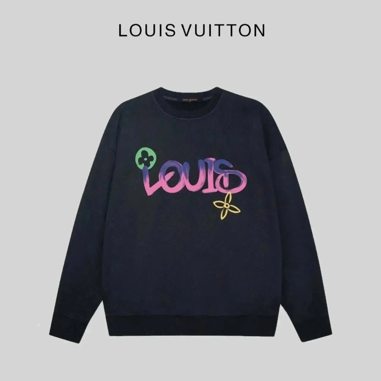 Louis Vuitton LV Monogram / Louis Vuitton2 / Gradient Logo Sweatshirts [11+ styles] — foto 4 de 6