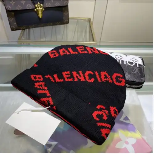 Balenciaga Logo Knit Beanie — foto 5 de 6