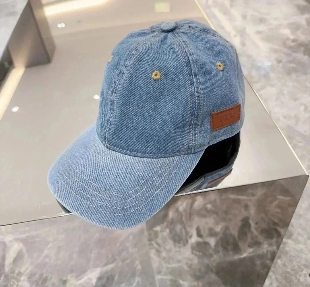 Dior hat — foto 3 de 6