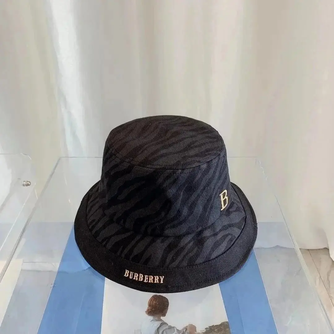 Burberry Check Logo Baseball Cap — foto 6 de 6