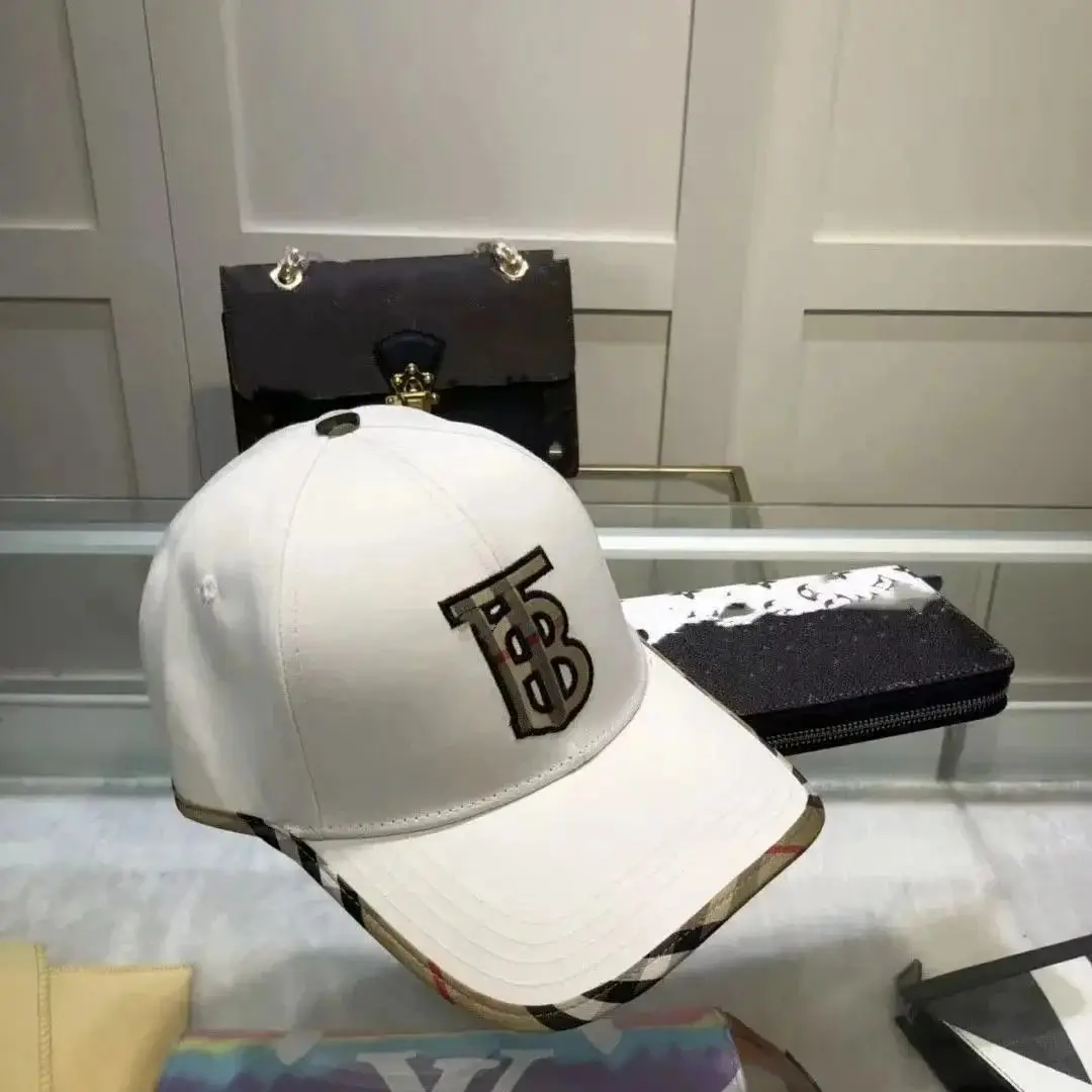 Prada Linea Rossa / Dior Oblique / Gucci GG Supreme / Burberry Equestrian Knight / Ralph Lauren Pony / Balenciaga Logo / Arc'teryx Bird / Fendi Zucca Cap [40 styles] — foto 4 de 6