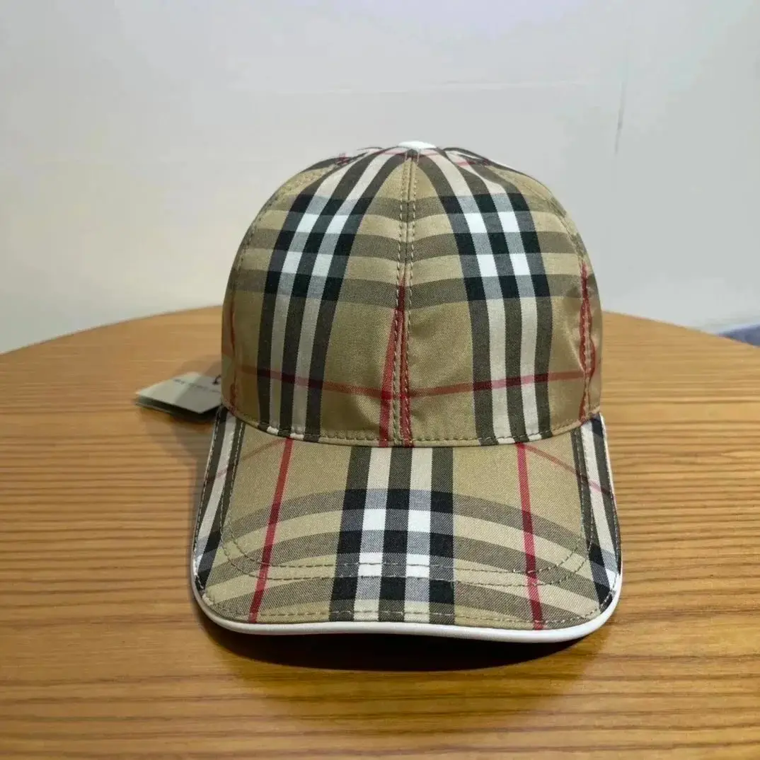 Burberry Vintage Check Cap [31 styles] — foto 4 de 6