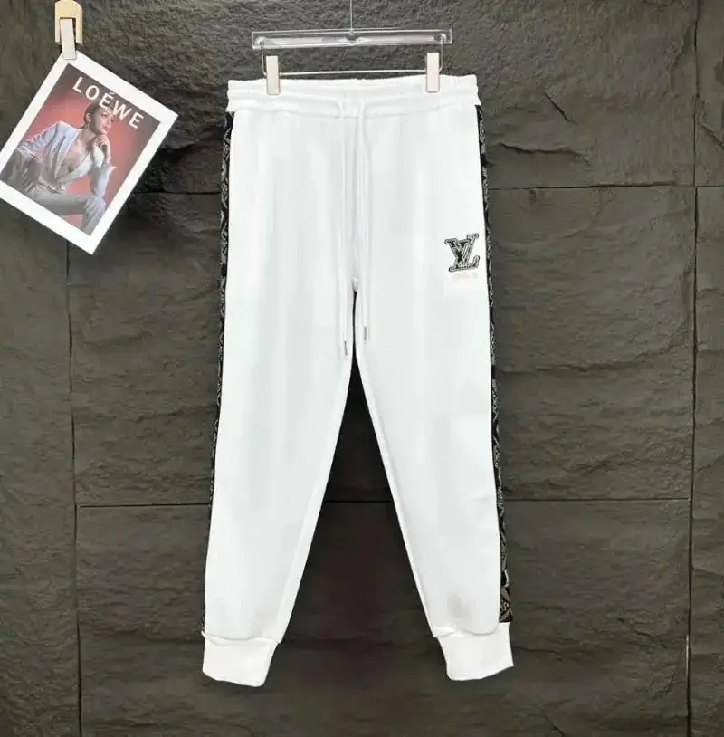 Louis Vuitton Monogram Track Pants [6 styles] — foto 2 de 6