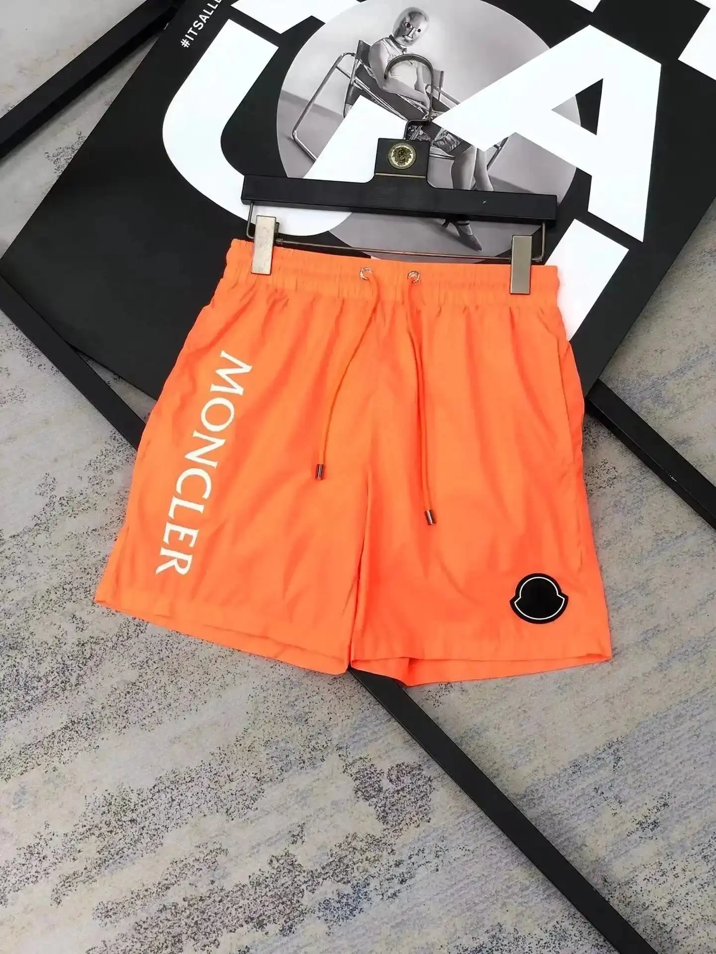 Moncler Shorts( 38 + styles) — foto 6 de 6