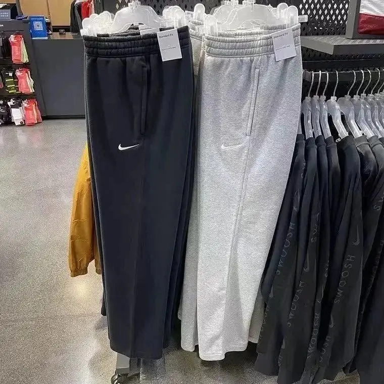 Nike Standard Fit Sweatpants [8 styles] — foto 2 de 6