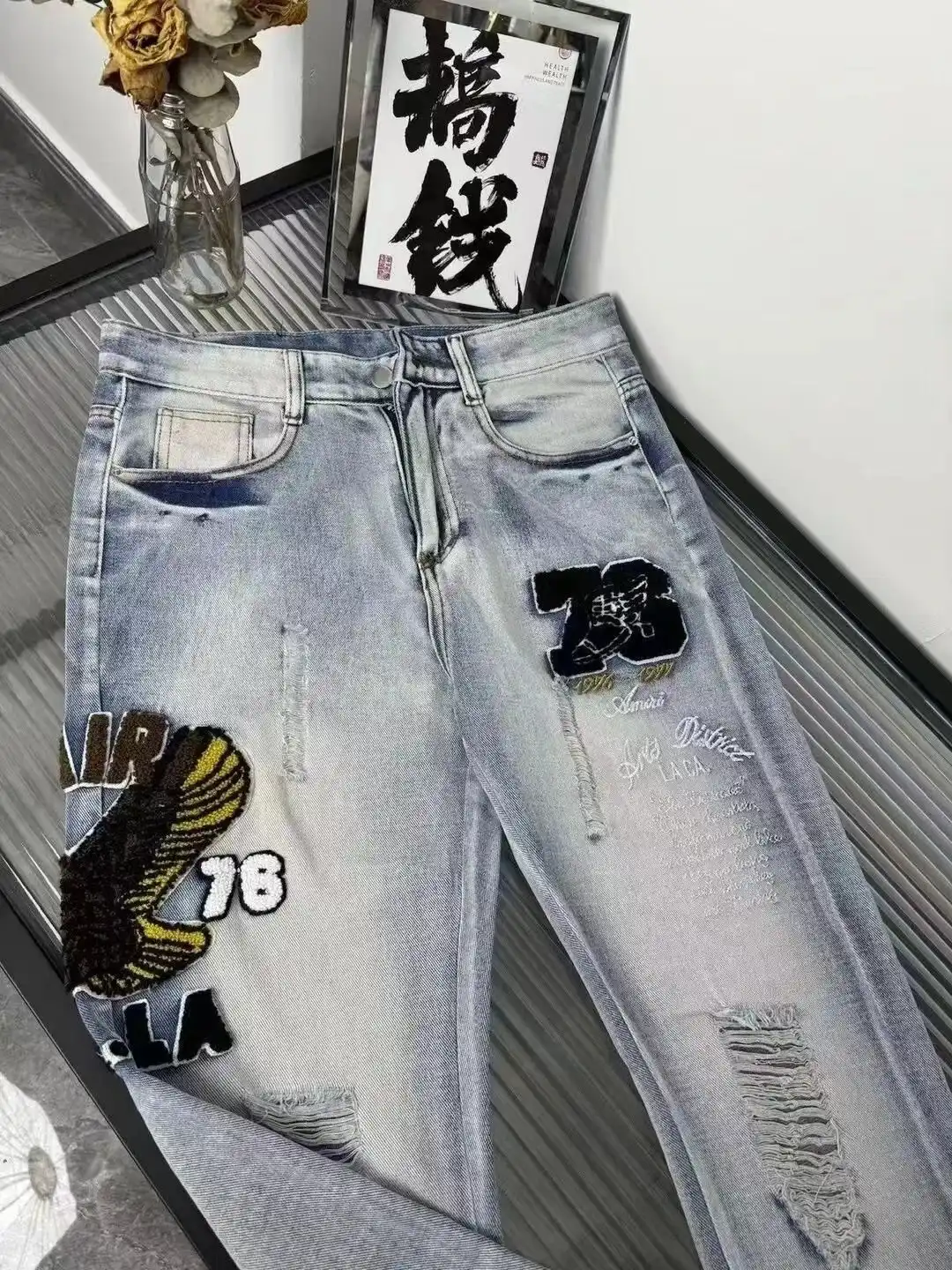 AMIRI Jeans [18+ Styles] — foto 3 de 6