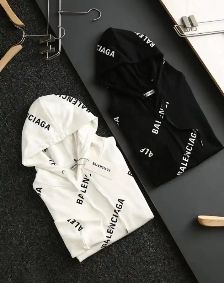 Balenciaga Hoodies — foto 6 de 6